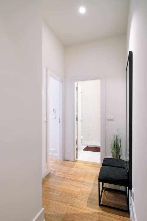 Brunos Wine House Apartment บีลาโนวาเดกายา ภายนอก รูปภาพ